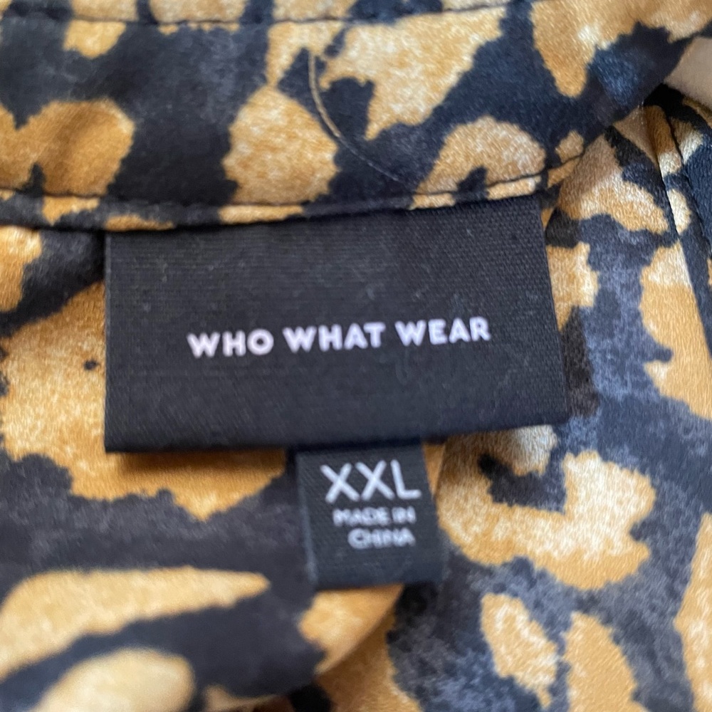 Leopard blouse. - Picture 3 of 3
